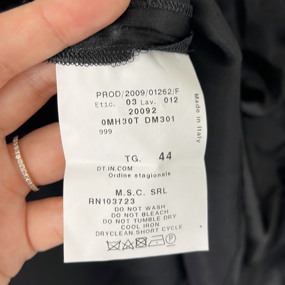 Armani Collezioni White Label Black Silk Tank - Picture 8 of 9